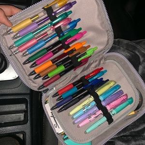 Kipling 100 pens case